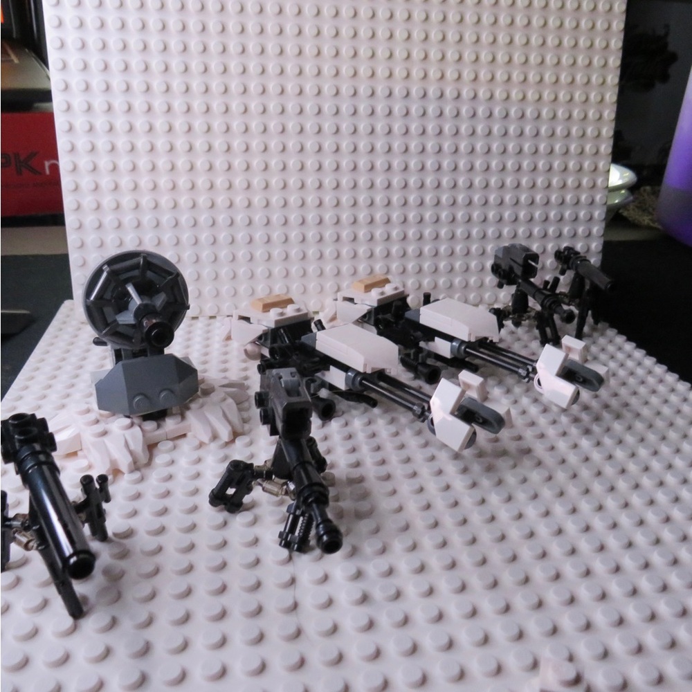 LEGO BATTLE PACK ACCESSORIES